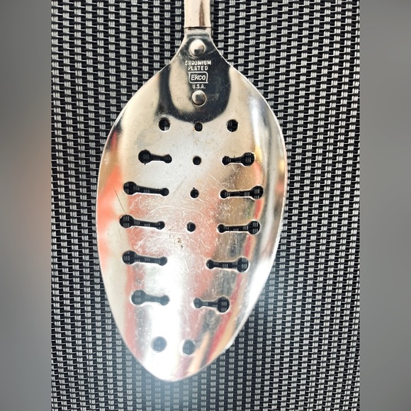 Vintage EKCO USA Metal Slotted Keyhole Serving Spoon 12" Black Corn Cob Handle - Picture 5 of 6